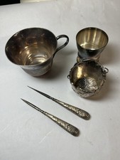 Suite de 5 Objets en métal