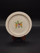 Assiette ancienne Longwy modèle Corbeille – Faïence décor fleurs – Vintage