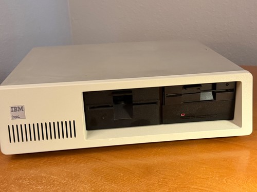 Vintage ibm 5150 computer - ibm,