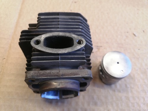 Cylindre piston - +, (origine)