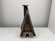 Figurine de collection en bois
