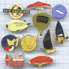 Lot 11 Pin's vintages Tabac