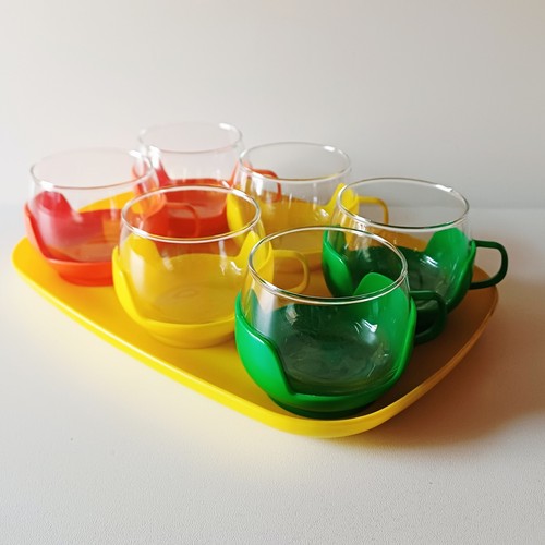 Ensemble plateau 6 - +,