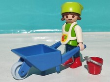 PLAYMOBIL FIGURINE FILLE