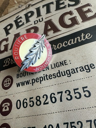 Badge calandre voiture - badge,