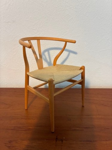 Vitra miniatures ch24 wishbone - miniatures,