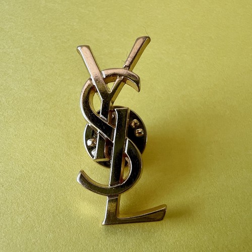 Pin yves saint laurent - yves,