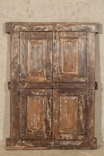 Fenêtre petite grille porte