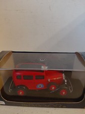 Ford V 8 1932 Fordor Fire