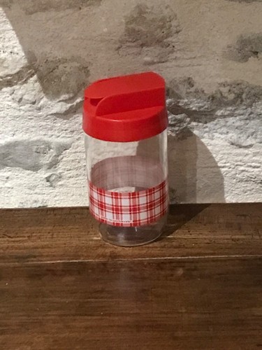 Saupoudreuse parisienne - saupoudreuse, "la