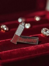 Pin's publicitaire vintage Araldite ancien badge collection rétro publicité