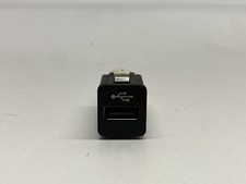 BMW 5 F10 F11 2012 Prise USB