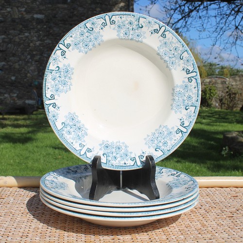 Ensemble assiettes - ensemble, 5