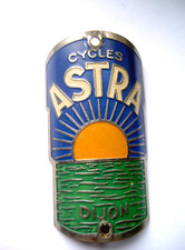 Plaque de Velo Cycles ASTRA  à Dijon - Old Bike Head Badge - No Emaillee