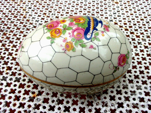 Boite oeuf en porcelaine de - en,
