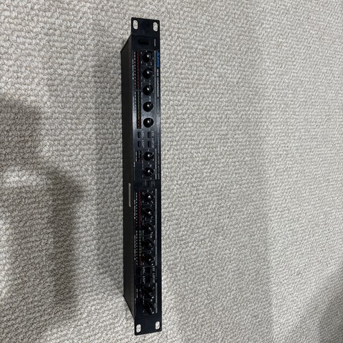 Alesis 3630 rms peak dual - alesis,