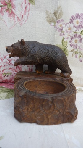 Bear carved black - bear,