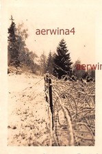 Barbelés à la frontière de