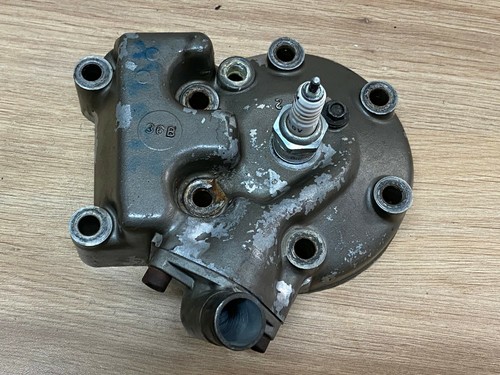 Une culasse moto suzuki 240 - culasse,