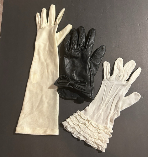 Vintage women left hand - left,