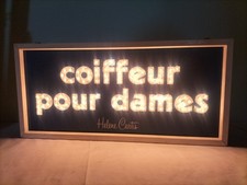 Enseigne COIFFEUR POUR DAMES Helene Curtis Époque '60 Modernité Coiffeuse
