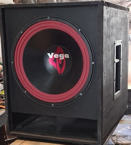 Caisson basse cerwin vega - de,