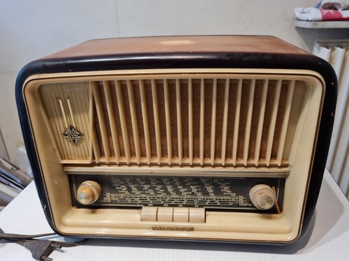 Vieux poste radio - de,