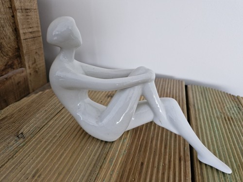 Statuette féminin - statuette,