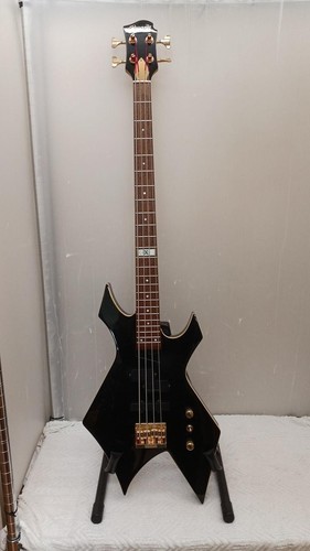 Guitare basse électrique