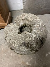 Moulin à Sel Pierre Art Populaire Ancien Outil Renard