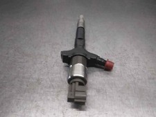 7701477687 injecteur RENAULT