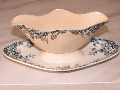 Ancienne sauciere faience - sauciere, en