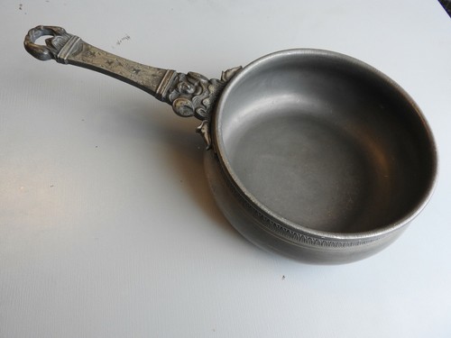 Ancienne ecuelle casserole - ancienne,