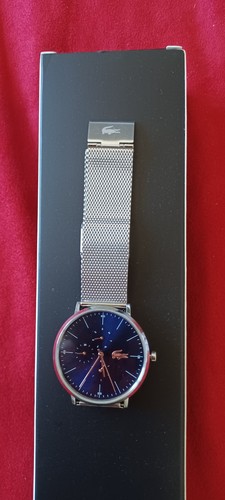 Mouvement quartz rond - mouvement, quartz.