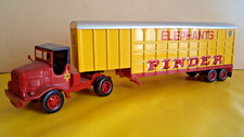 PINDER  1/64 MARMON + semi-remorque bétaillère des éléphants