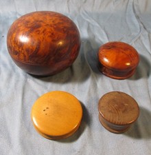 4 boites en bois dont 2 en