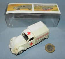 Plastico Albacete (PA) 1/41 : Citroën 2cv Fourgonnette "Ambulance Croix-Rouge"