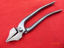 Pince monter cordonnier - à,