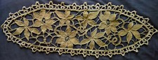 ❂ ANCIEN NAPPERON OVALE BRODÉ MOTIF FLEURS + 1