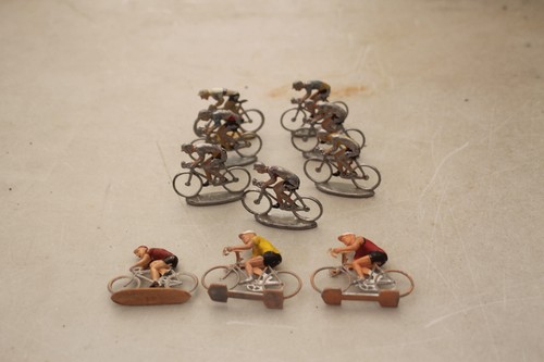 Lot cyclistes en - lot,