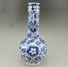 Vase bouteille en porcelaine