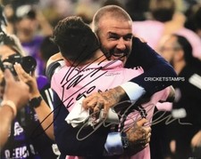 Photo Reproduite Signée De Lionel Messi & David Beckham Taille 8"X11"
