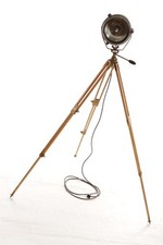 Trépied Lampe En Bois