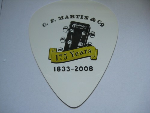 Martin co guitars - &,