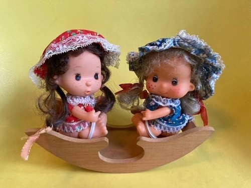 Petites poupées vintage