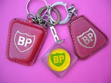 Lot 3  Porte clés - Station BP différents