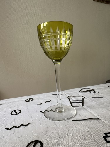Baccarat verre vin - À,