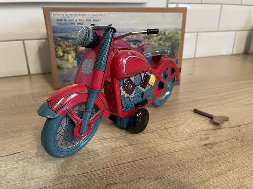 Moto 359 jouet mécanique - 359,