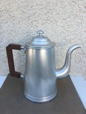 Ancienne cafetière / Verseuse / Aluminium / Ustensile / Cuisine / Déco
