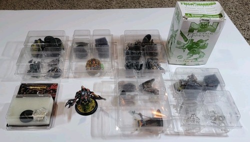 Warmachine figure lot - figure, cryx